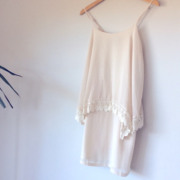 FOREVER 21 bohemian off white/cream flowy dress. Size XS. Excellent condition. - Picture 1 of 3